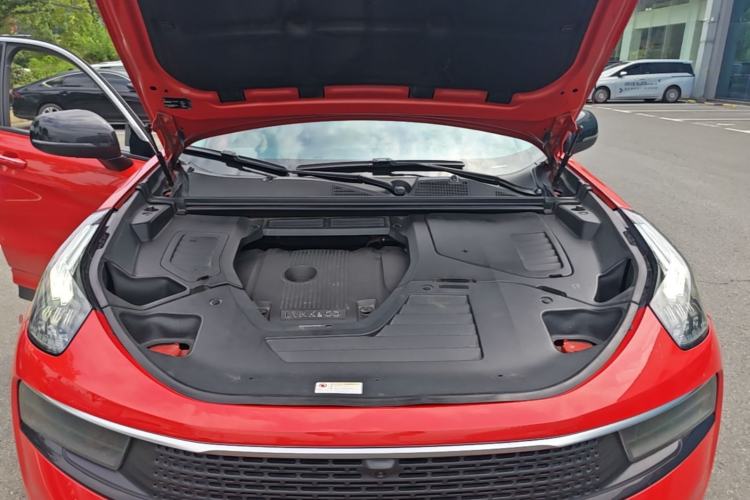 Used Lynk & Co 01 2017 2.0T Four-Wheel Drive Pro Edition Engine Bay