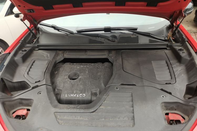 Used Lynk & Co 01 2017 2.0T Four-Wheel Drive Pro Edition Engine Bay