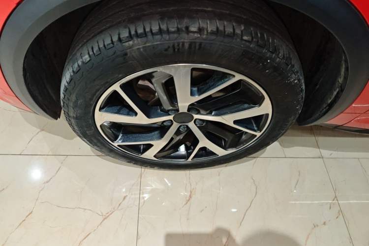 Used Lynk & Co 01 2017 2.0T Four-Wheel Drive Pro Edition Exterior 3
