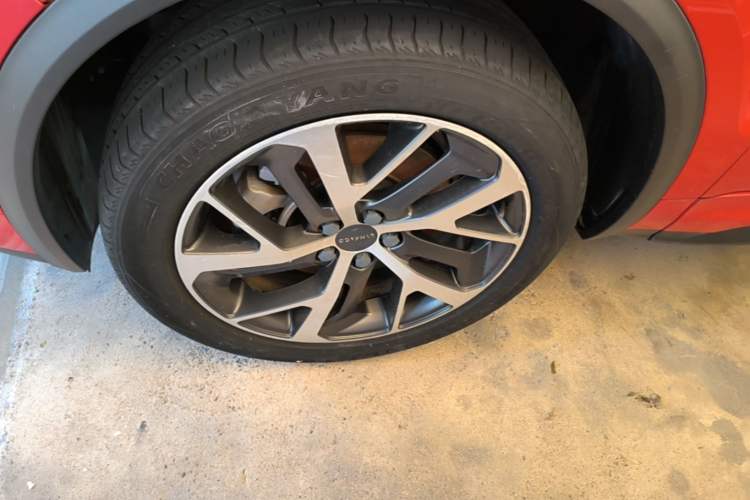 Used Lynk & Co 01 2017 2.0T Four-Wheel Drive Pro Edition Exterior 4