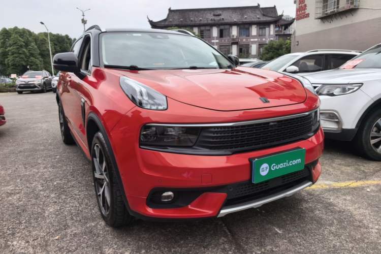 Used Lynk & Co 01 2017 2.0T Four-Wheel Drive Pro Edition Front Right 45 Deg