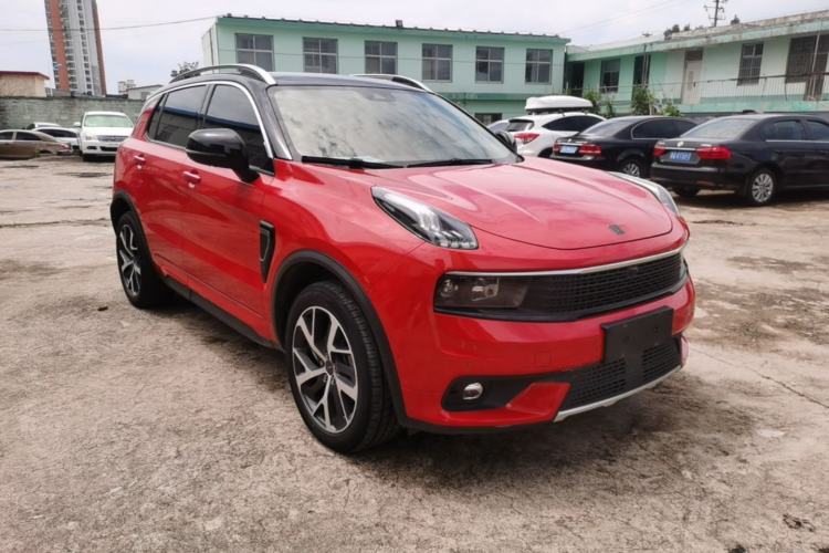 Used Lynk & Co 01 2017 2.0T Four-Wheel Drive Pro Edition Front Right 45 Deg