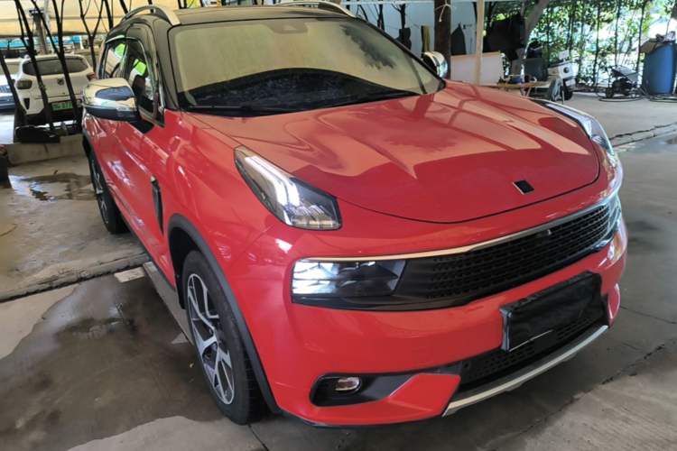 Used Lynk & Co 01 2017 2.0T Four-Wheel Drive Pro Edition Front Right 45 Deg
