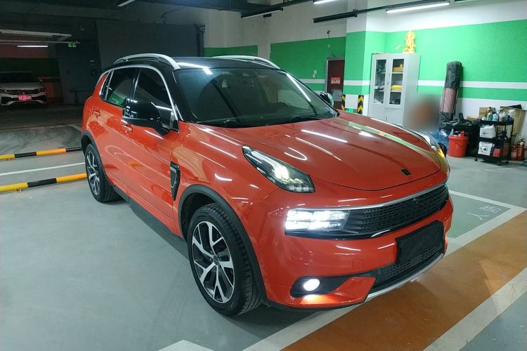 Used Lynk & Co 01 2017 2.0T Four-Wheel Drive Pro Edition Front Right 45 Deg