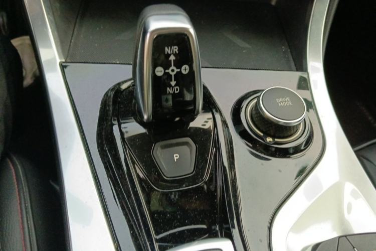Used Lynk & Co 01 2017 2.0T Four-Wheel Drive Pro Edition Gear Lever