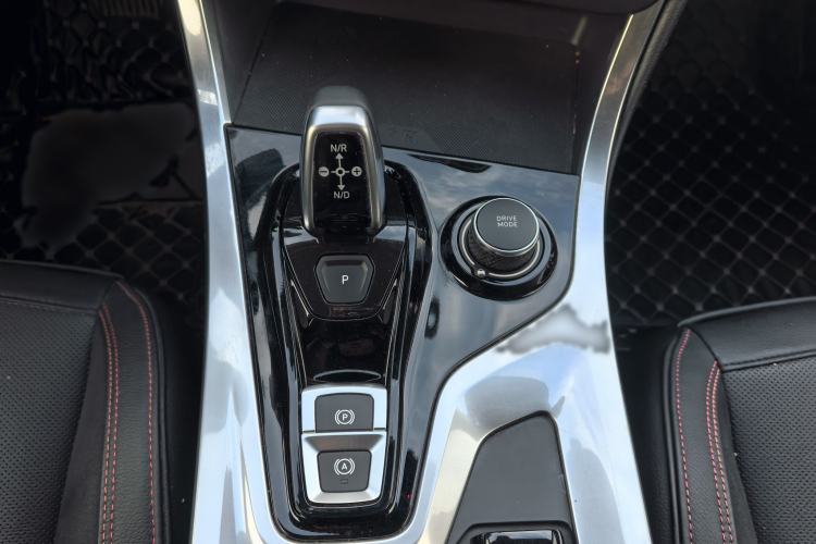 Used Lynk & Co 01 2017 2.0T Four-Wheel Drive Pro Edition Gear Lever