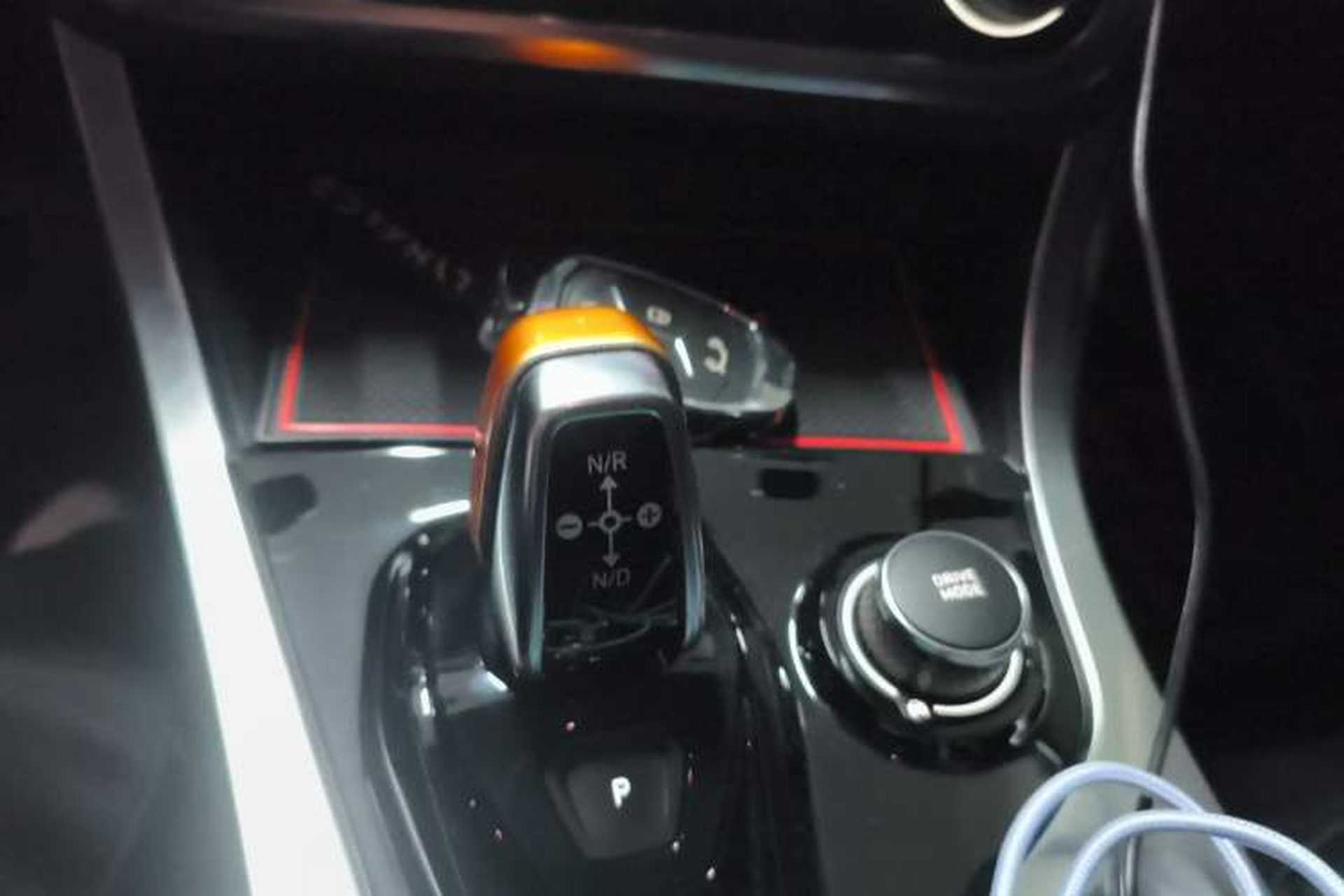 Used Lynk & Co 01 2017 2.0T Four-Wheel Drive Pro Edition Gear Lever