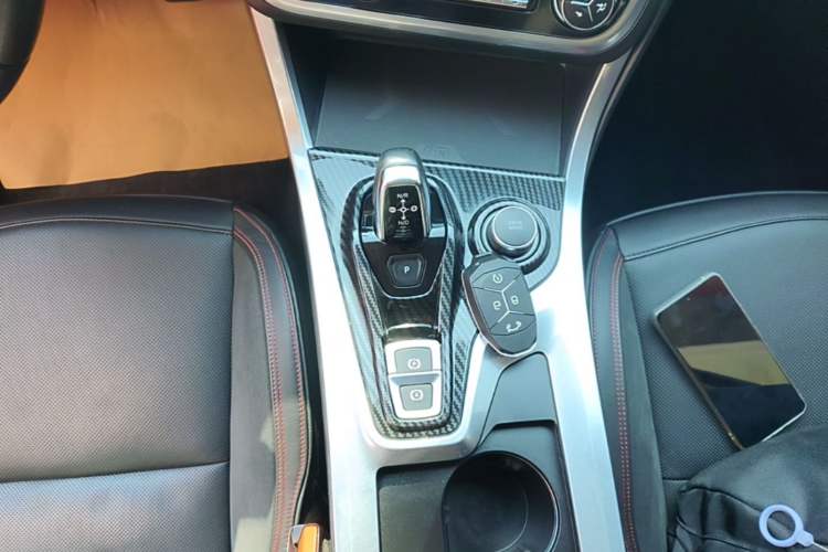 Used Lynk & Co 01 2017 2.0T Four-Wheel Drive Pro Edition Gear Lever