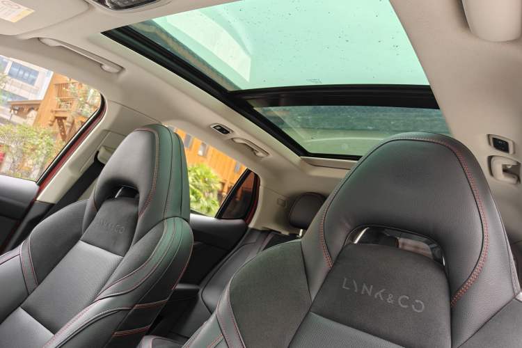 Used Lynk & Co 01 2017 2.0T Four-Wheel Drive Pro Edition Headliner