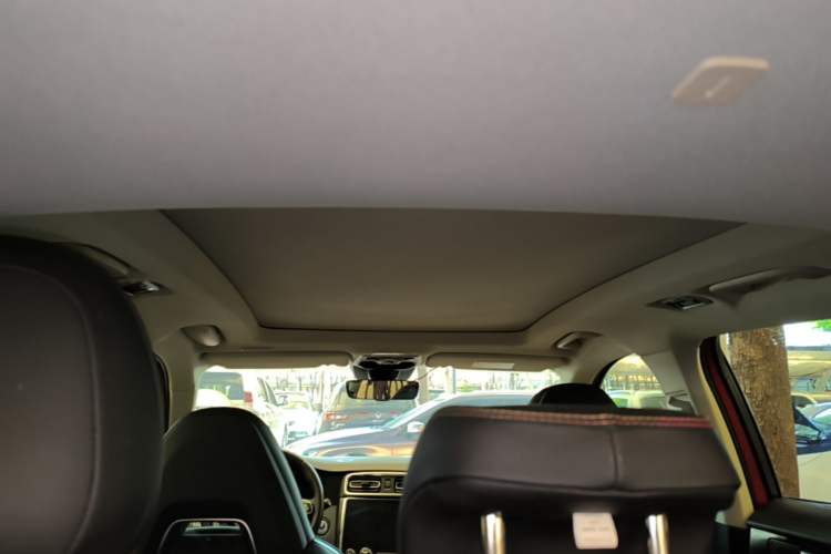 Used Lynk & Co 01 2017 2.0T Four-Wheel Drive Pro Edition Headliner