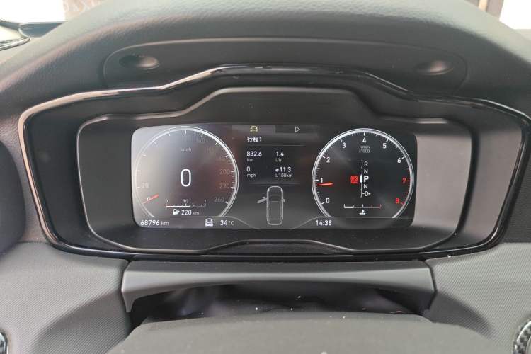 Used Lynk & Co 01 2017 2.0T Four-Wheel Drive Pro Edition Instrument Cluster
