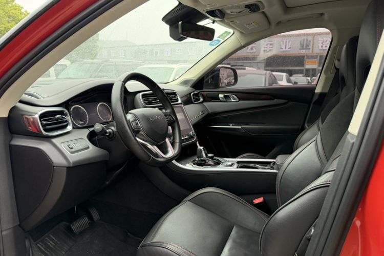 Used Lynk & Co 01 2017 2.0T Four-Wheel Drive Pro Edition Interior 2
