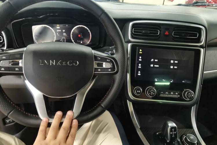 Used Lynk & Co 01 2017 2.0T Four-Wheel Drive Pro Edition Interior 3