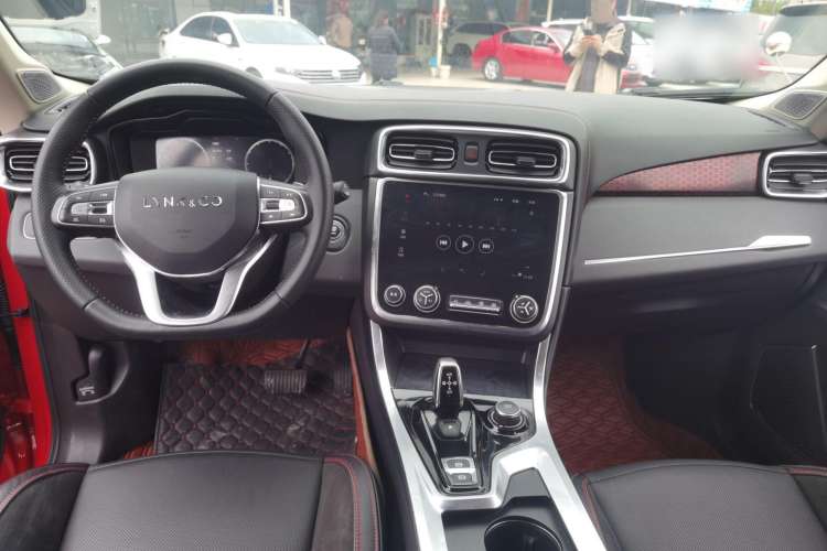 Used Lynk & Co 01 2017 2.0T Four-Wheel Drive Pro Edition Interior 3