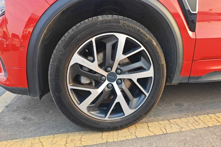 Used Lynk & Co 01 2017 2.0T Four-Wheel Drive Pro Edition Left Front Wheel Hub