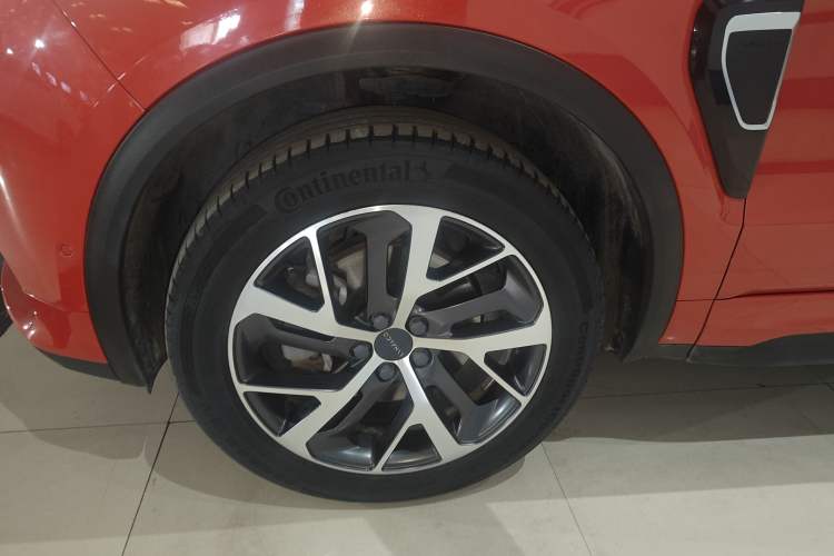 Used Lynk & Co 01 2017 2.0T Four-Wheel Drive Pro Edition Left Front Wheel Hub