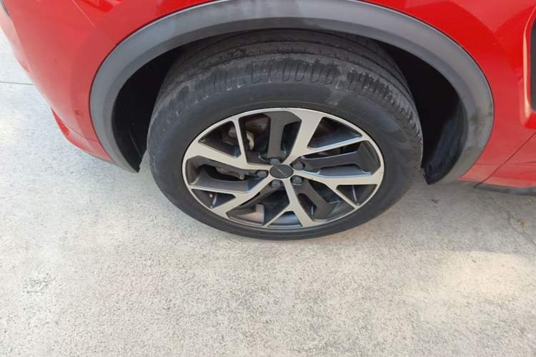 Used Lynk & Co 01 2017 2.0T Four-Wheel Drive Pro Edition Left Front Wheel Hub
