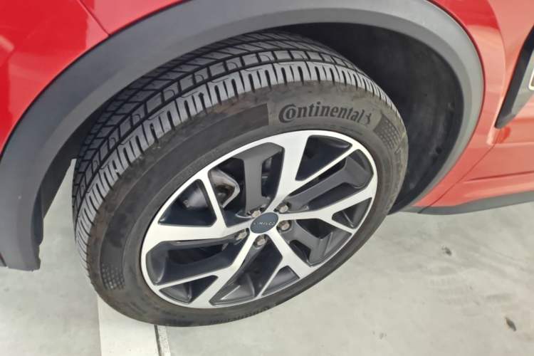 Used Lynk & Co 01 2017 2.0T Four-Wheel Drive Pro Edition Left Front Wheel Hub