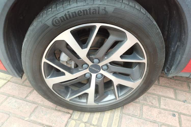 Used Lynk & Co 01 2017 2.0T Four-Wheel Drive Pro Edition Left Front Wheel Hub