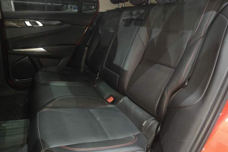 Used Lynk & Co 01 2017 2.0T Four-Wheel Drive Pro Edition Left Rear Seat