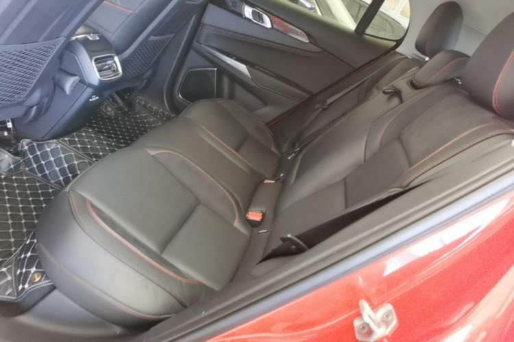 Used Lynk & Co 01 2017 2.0T Four-Wheel Drive Pro Edition Left Rear Seat
