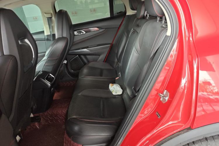 Used Lynk & Co 01 2017 2.0T Two-Wheel Drive Zhaopu Version Left Rear Seat