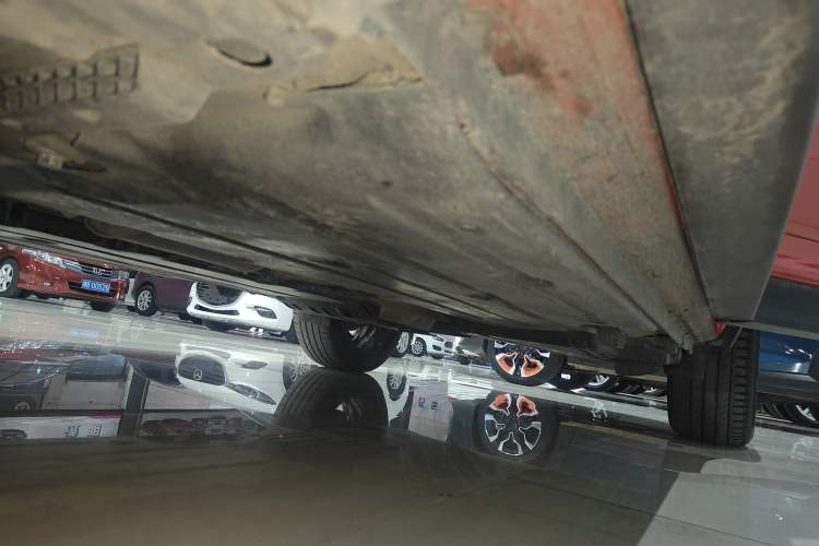 Used Lynk & Co 01 2017 2.0T Four-Wheel Drive Pro Edition Left Side Sill