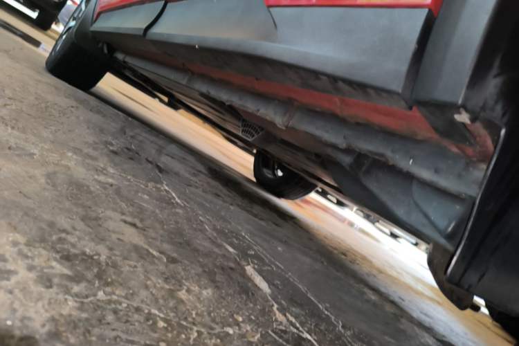 Used Lynk & Co 01 2017 2.0T Four-Wheel Drive Pro Edition Left Side Sill