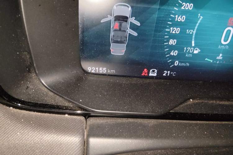 Used Lynk & Co 01 2017 2.0T Four-Wheel Drive Pro Edition Odometer Close Up
