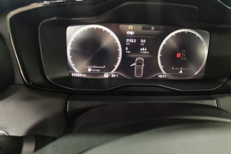 Used Lynk & Co 01 2017 2.0T Four-Wheel Drive Pro Edition Odometer Close Up