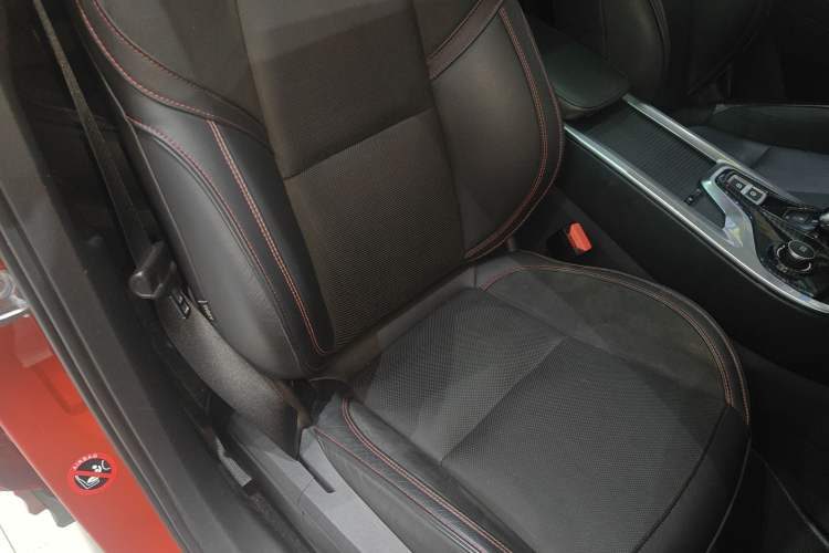 Used Lynk & Co 01 2017 2.0T Four-Wheel Drive Pro Edition Right Front Seat