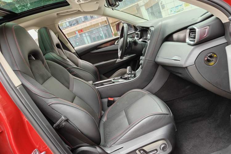 Used Lynk & Co 01 2017 2.0T Four-Wheel Drive Pro Edition Right Front Seat