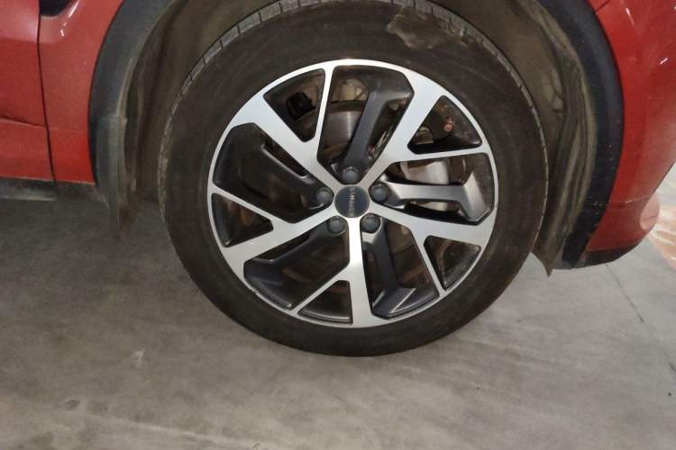 Used Lynk & Co 01 2017 2.0T Four-Wheel Drive Pro Edition Right Front Wheel Hub