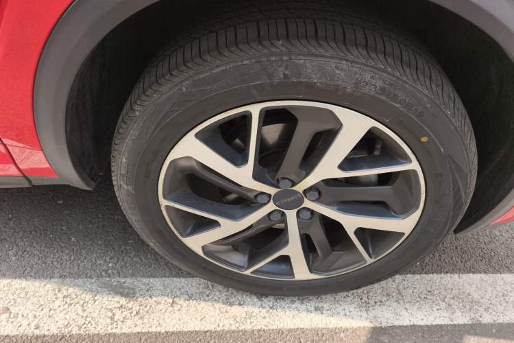 Used Lynk & Co 01 2017 2.0T Four-Wheel Drive Pro Edition Right Front Wheel Hub