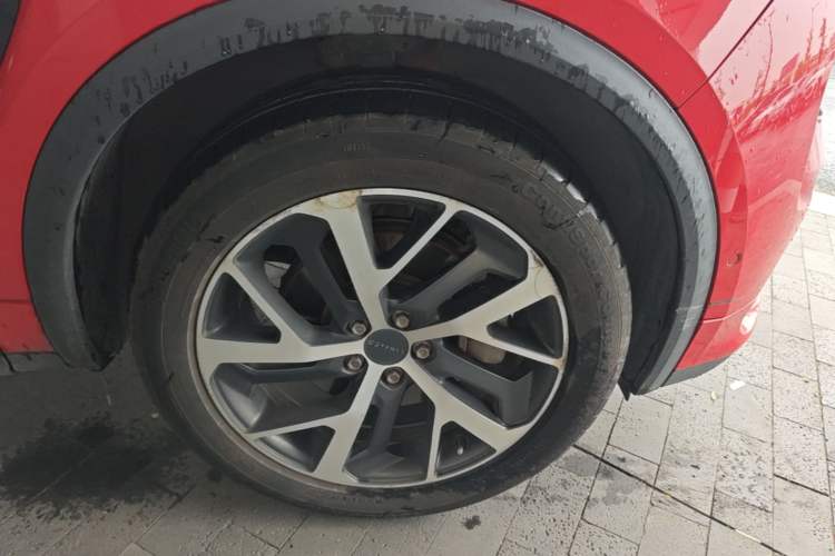 Used Lynk & Co 01 2017 2.0T Two-Wheel Drive Zhaopu Version Right Front Wheel Hub