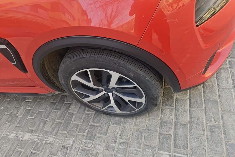Used Lynk & Co 01 2017 2.0T Four-Wheel Drive Pro Edition Right Front Wheel Hub