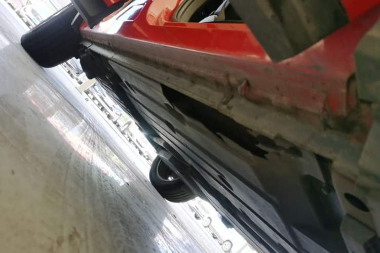 Used Lynk & Co 01 2017 2.0T Four-Wheel Drive Pro Edition Right Side Sill