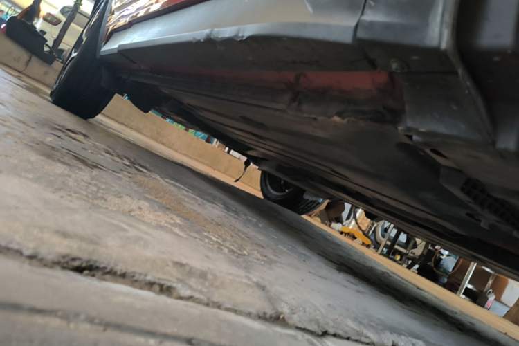 Used Lynk & Co 01 2017 2.0T Four-Wheel Drive Pro Edition Right Side Sill