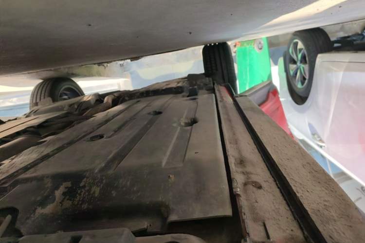 Used Lynk & Co 01 2017 2.0T Four-Wheel Drive Pro Edition Right Side Sill