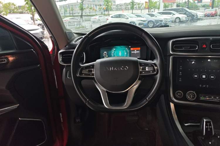 Used Lynk & Co 01 2017 2.0T Two-Wheel Drive Zhaopu Version Steering Wheel