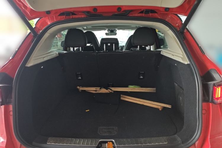 Used Lynk & Co 01 2017 2.0T Two-Wheel Drive Zhaopu Version Trunk