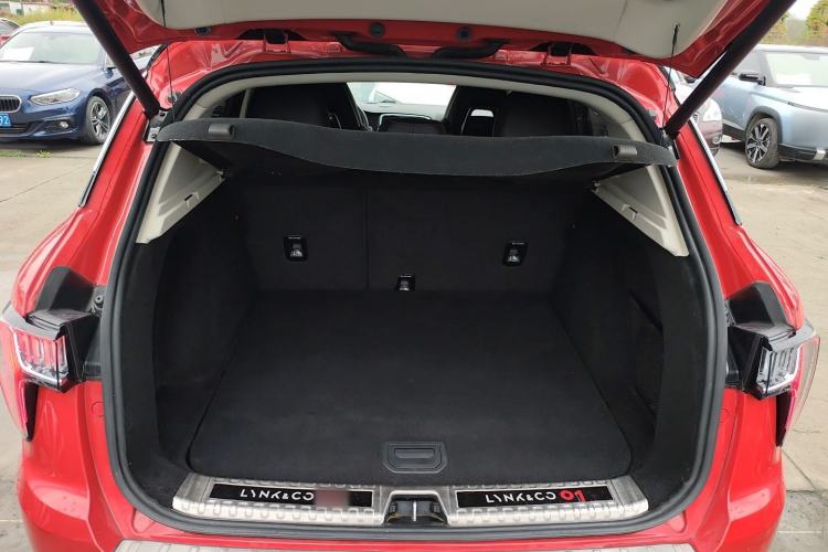 Used Lynk & Co 01 2017 2.0T Four-Wheel Drive Pro Edition Trunk