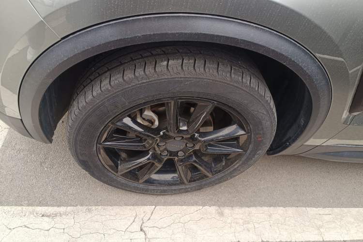 Used Lynk & Co 01 2017 2.0T Two-Wheel Drive Zhaopu Version Exterior 4