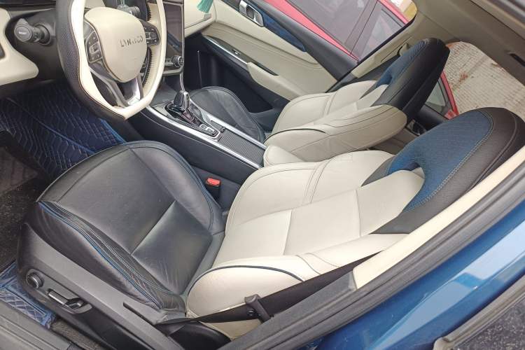 Used Lynk & Co 01 2017 2.0T Two-Wheel Drive Zhaopu Version Left Front Seat