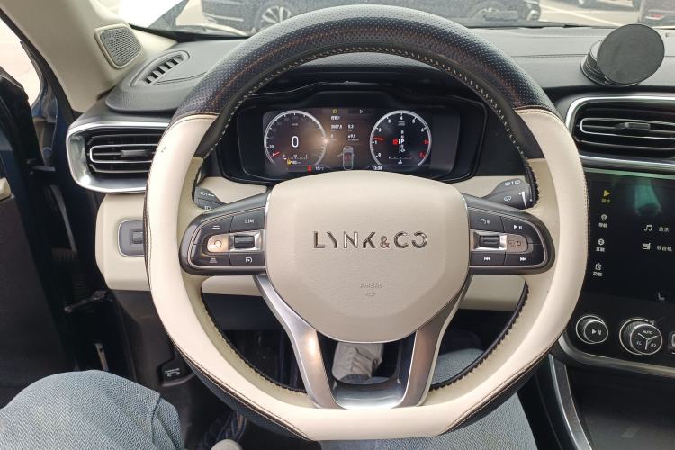 Used Lynk & Co 01 2017 2.0T Two-Wheel Drive Zhaopu Version Steering Wheel