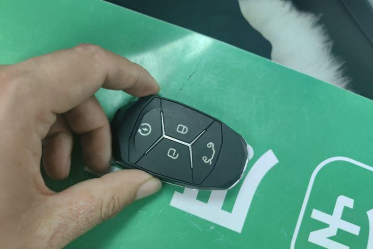 Used Lynk & Co 01 2017 2.0T Two-Wheel Drive Pro Edition Vehicle Key