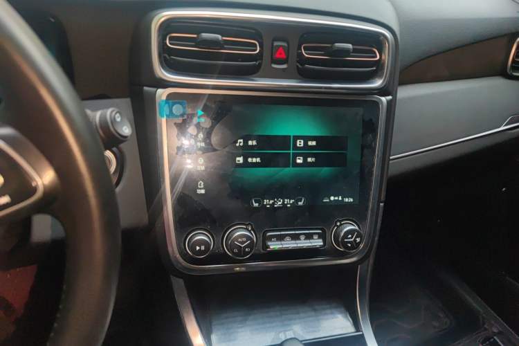 Used Lynk & Co 01 2017 2.0T Two-Wheel Drive Pro Edition Audio And AC Panel