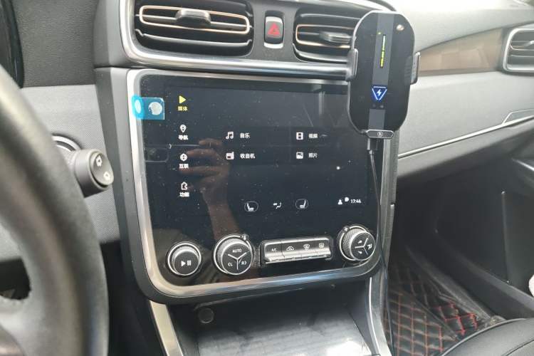 Used Lynk & Co 01 2017 2.0T Two-Wheel Drive Pro Edition Audio And AC Panel