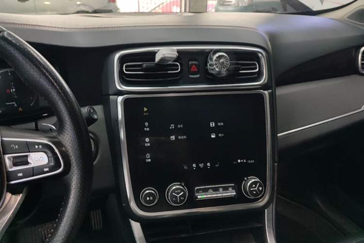 Used Lynk & Co 01 2017 2.0T Four-Wheel Drive Pro Edition Audio And AC Panel