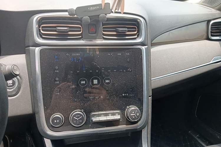 Used Lynk & Co 01 2017 2.0T Two-Wheel Drive Pro Edition Audio And AC Panel